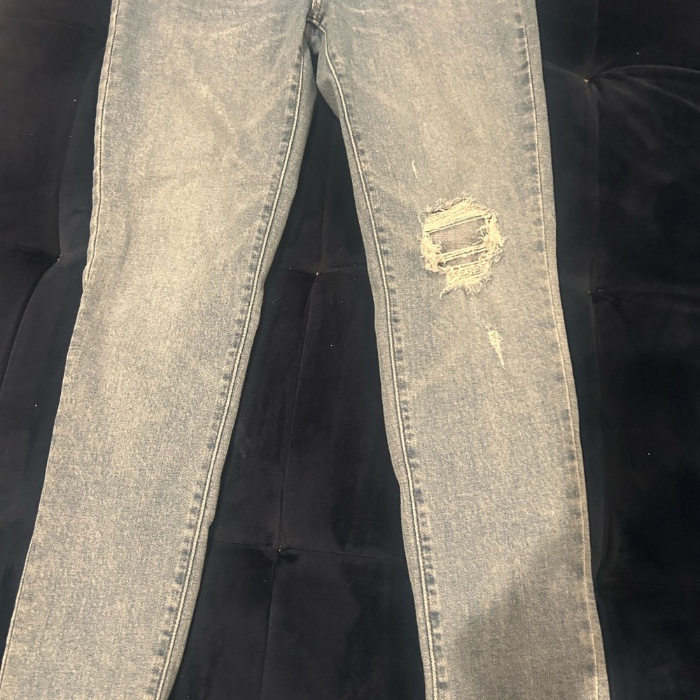 Levi's Distressed Light Blue Skinny Jeans